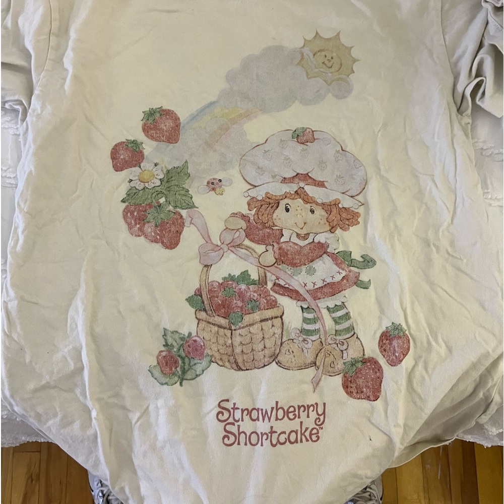 Hollister Strawberry Shortcake Tshirt